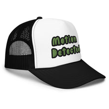 Load image into Gallery viewer, Trucker hat
